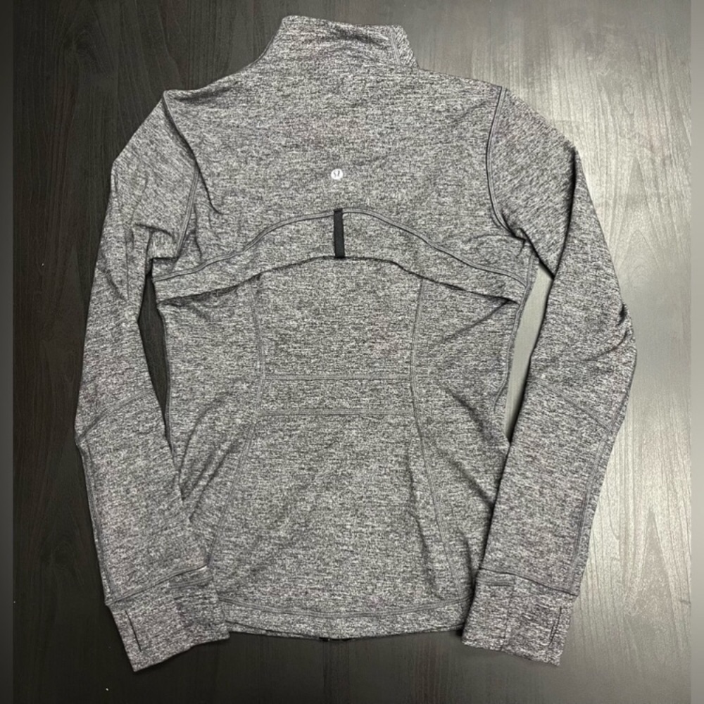 Lululemon define jacket in heather grey size 6 - Picture 7 of 7